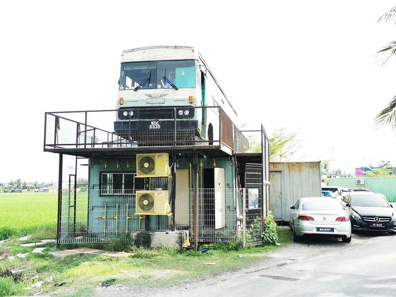 N16 Bus Cafe Sekinchan
